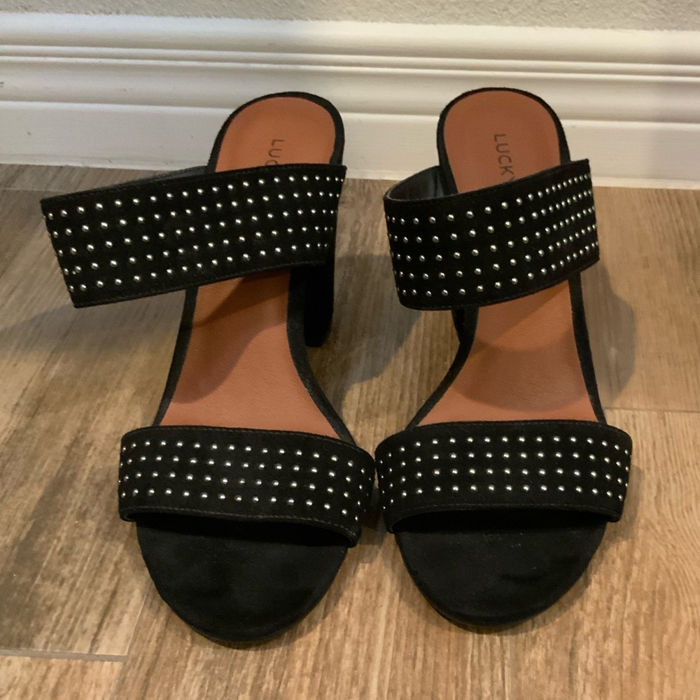 Lucky Brand Faux Suede double Strap Studded Block Heel Women Size 8 Shoes Sandal